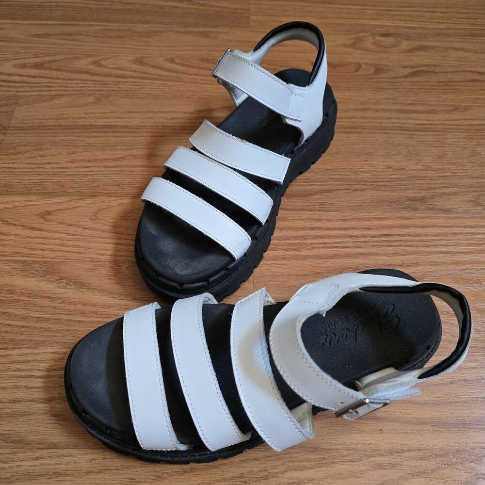 Skechers Luxe Foam Black White Low Wedge Sandals Women’s 7.5/8 Comfort Straps